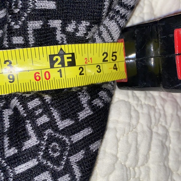 ‼️ Cleo Sweet Warm Sweater - Picture 3 of 5